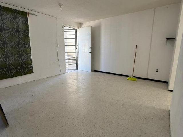 Departamento en Venta dentro de privada en H?roes de Le?n, Zona Sur Le?n Gto