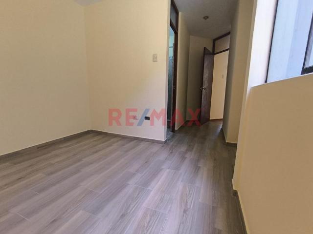 Departamento en venta en Comas a S/243,600