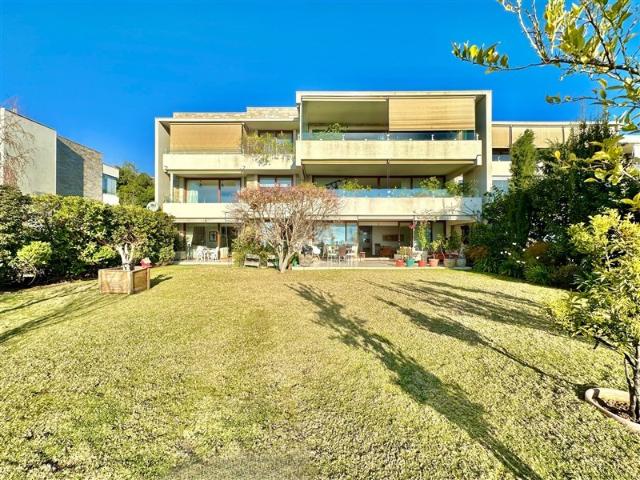 Departamento en Venta en Con jardín privado:San Francisco de Asis / San Carlos de Apoquindo