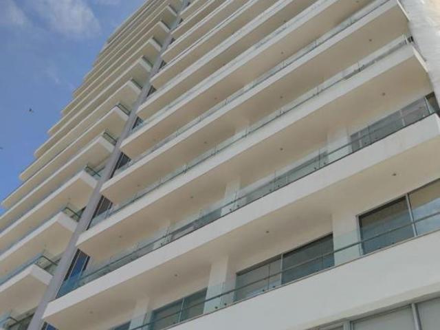 Departamento en Venta, en Condominio a pie de playa, en La Condesa, sobre Costera Miguel Alemán
