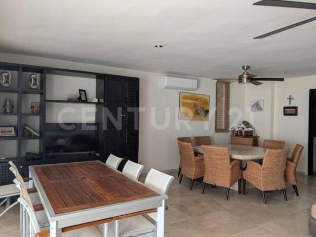 Departamento frente al mar en Antibes con terraza y acceso a playa en Acapulco