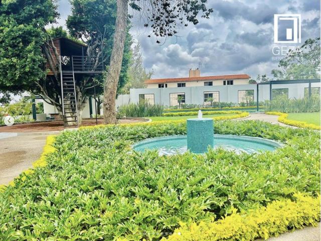 Departamento en venta en condominio en Calzada de los Reyes