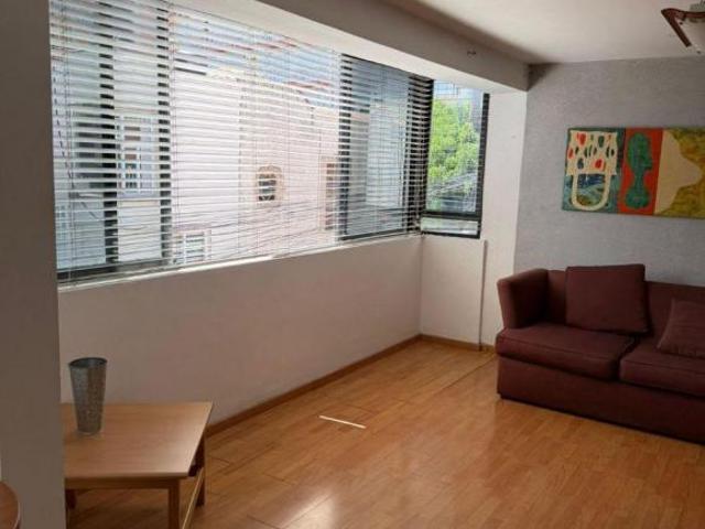 Departamento en venta en calle cerrada, súper tranquila, arbolada, lejos del ruido y súper iluminado