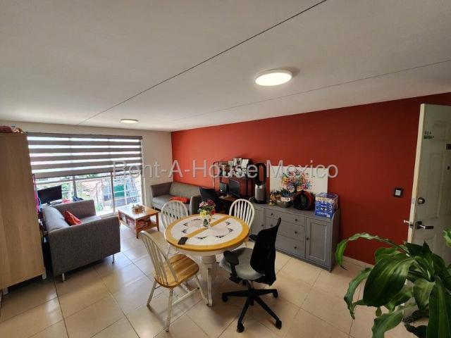 Departamento en Venta en Calle Bayoneta, San Pedro de Los Pinos RU 26 315
