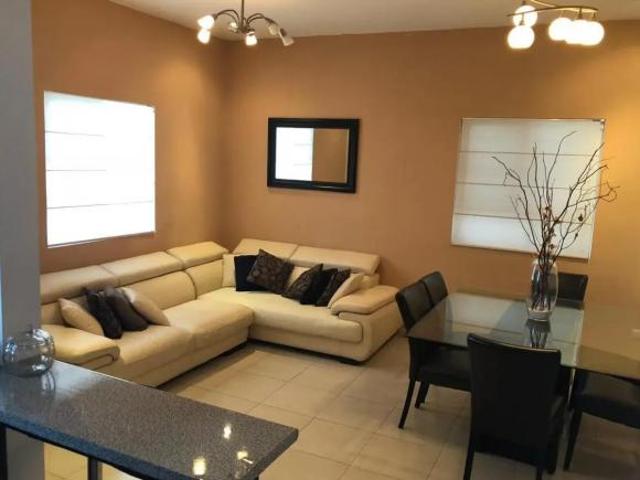 Departamento en Venta en Centrika, Monterrey