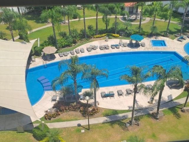 Departamento en venta en club de golf “paraíso country club “