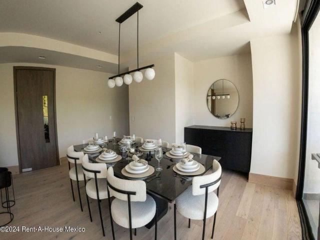 Departamento en Venta en Bosque Real, Huixquilucan CR 26 3000
