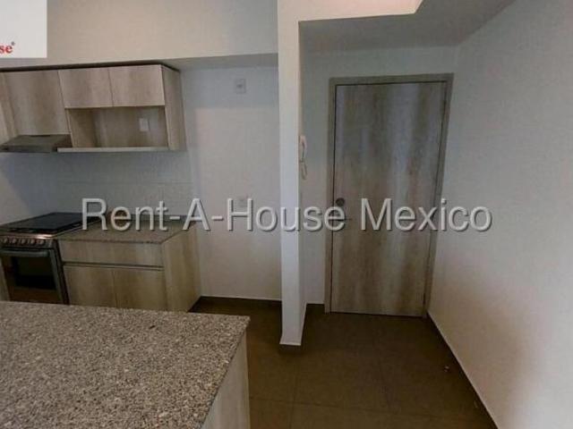 Departamento en Venta en Bosques del Valle, Coacalco de Berriozabal CR 27 999