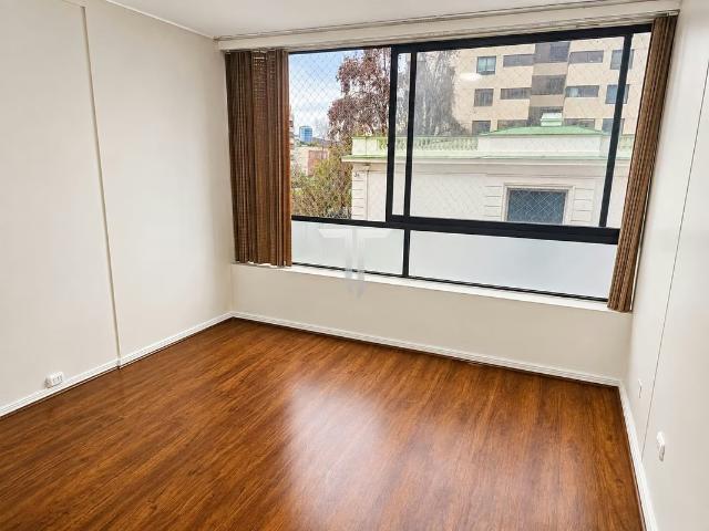 Departamento en venta en Barrio El Golf | 2 dormitorios por 5750.00 en Las Condes
