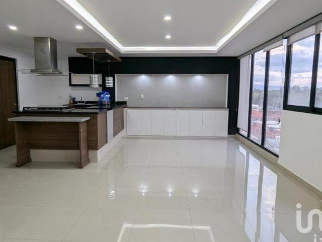 Departamento en Venta en Bella Vista con Vistas Panorámicas al Parque Ecológico y Volcanes