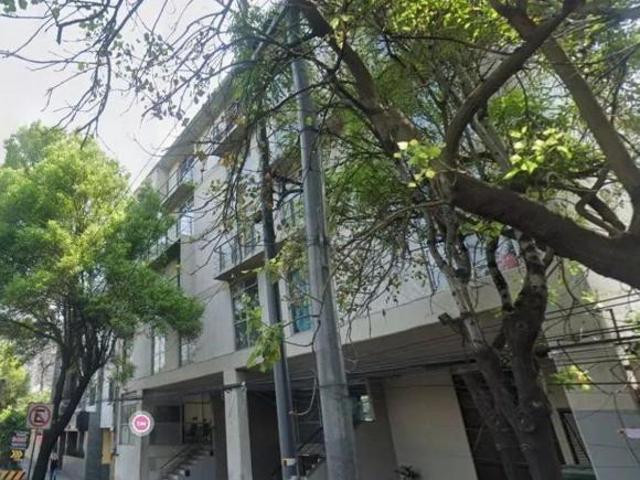 Departamento en venta en Granjas México. A media calle de metro Coyuya