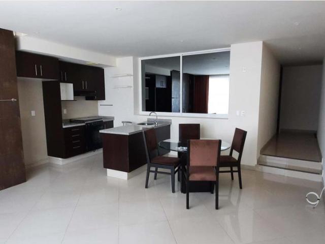 Departamento en venta en Hacienda de las Palmas, Huixquilucan, México