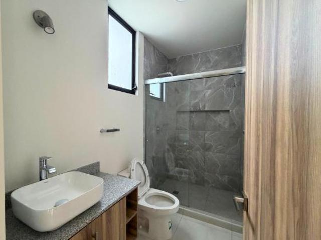 Departamento en venta en Jardines del Moral | Torre Neen