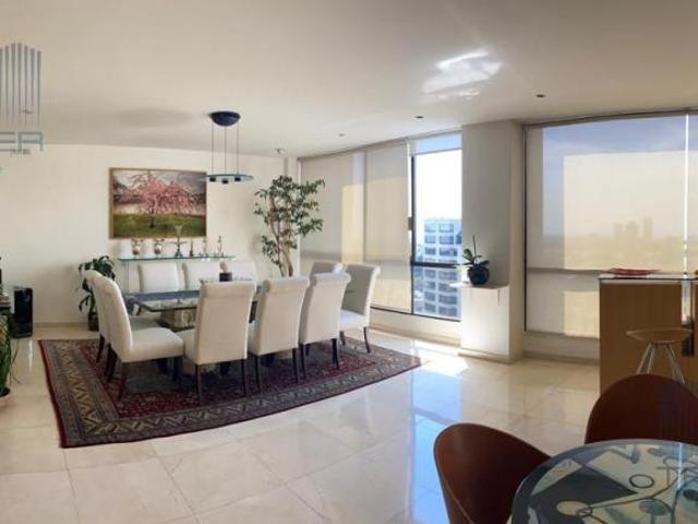 Departamento en venta en Loma del Bosque D