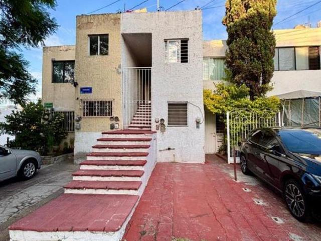 Departamento en Venta en Lomas de Zapopan, tipo casa duplex, planta alta