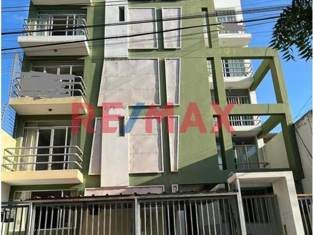 Departamento En Venta En Los Juncos Urb. Miraflores