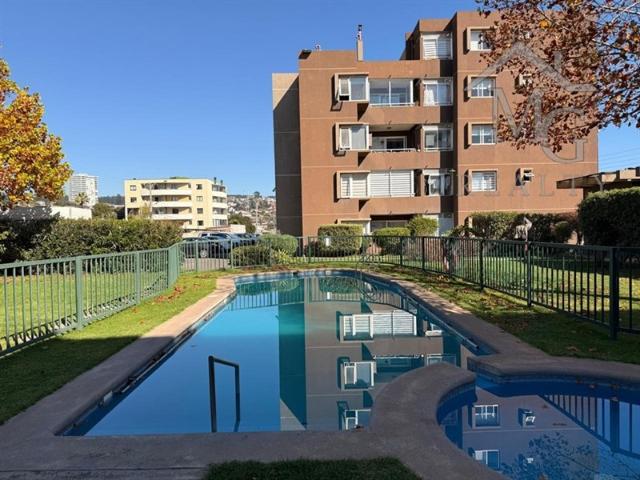 Departamento en Venta en Av Los Romeros