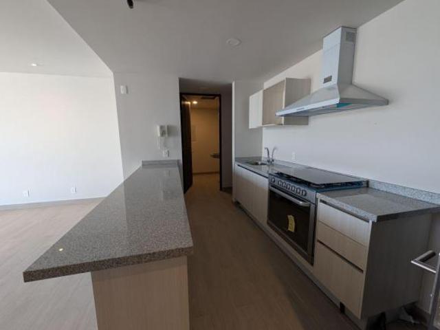 Penthouse en venta en Latitud La Victoria, frente a Plaza Puerta La Victoria, con terraza