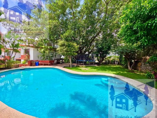 Departamento en venta en la Colonia Jardines de Cuernavaca, Cuernavaca