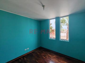 Departamento en venta en La Perla a S/280,000