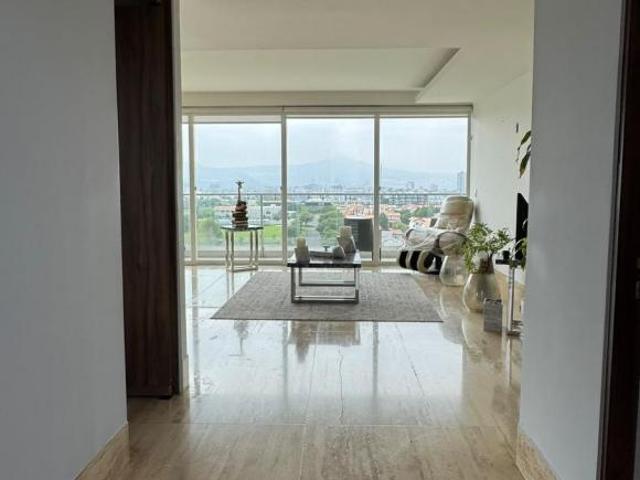 Departamento en Venta en La Reserva El Campanario Querétaro