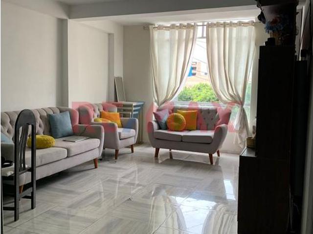 Departamento En Venta En Las Flores San Juan De Lurigancho