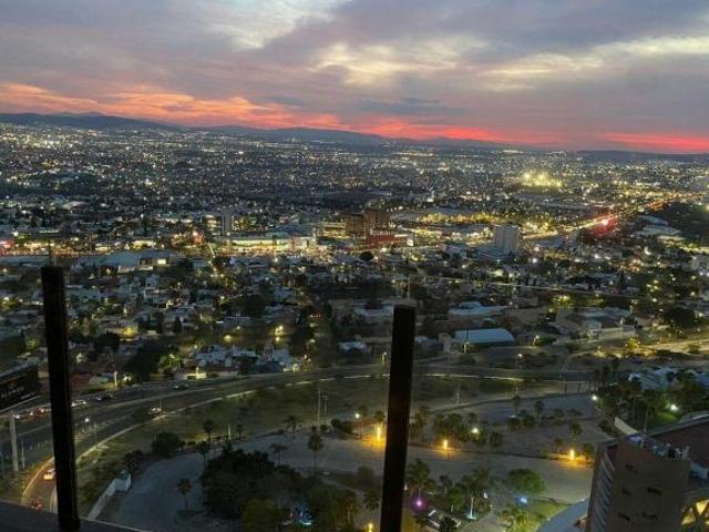 Departamento en venta en Levant Zona Diamante, Penthouse, cerca de Campanario