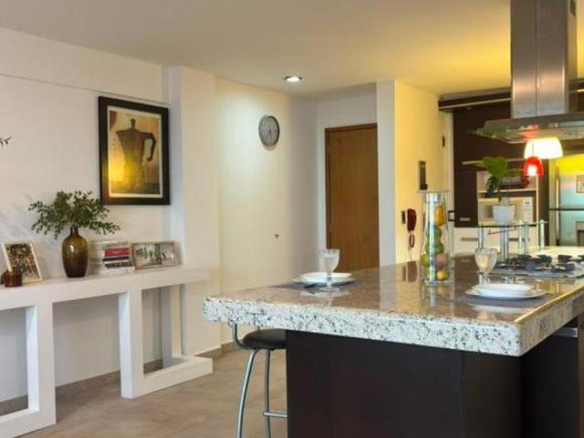 Departamento en VENTA en León Guanajuato sobre bulevar insurgentes TORRE AZUL TORRE SOLIDA DE 100 m2