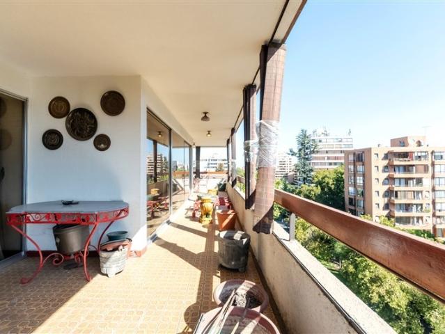 Departamento en Venta en Luis Thayer Ojeda Lota