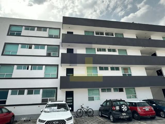 Departamento en Venta en Momoxpan | 3 Recámaras con 2 Estacionamientos Excelente Ubicación