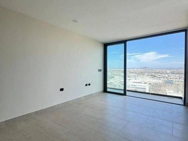 Departamento en venta en Malecón de Mazatlán con vista a la ciudad
