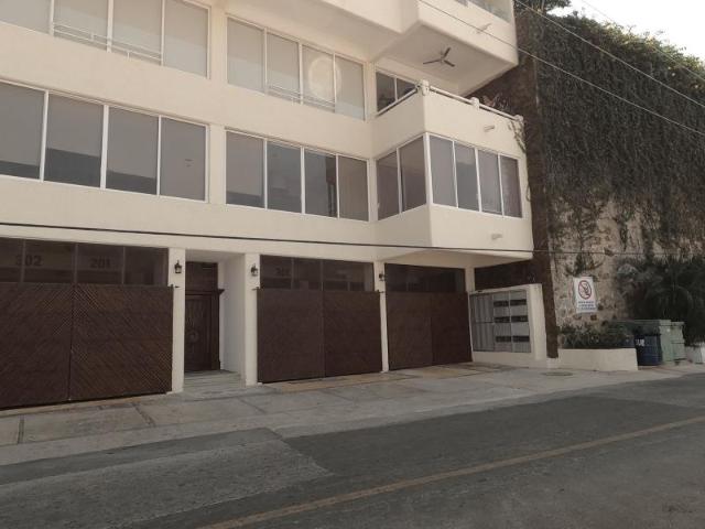 Departamento en venta en Marina Brisas, Acapulco de Juárez, Guerrero