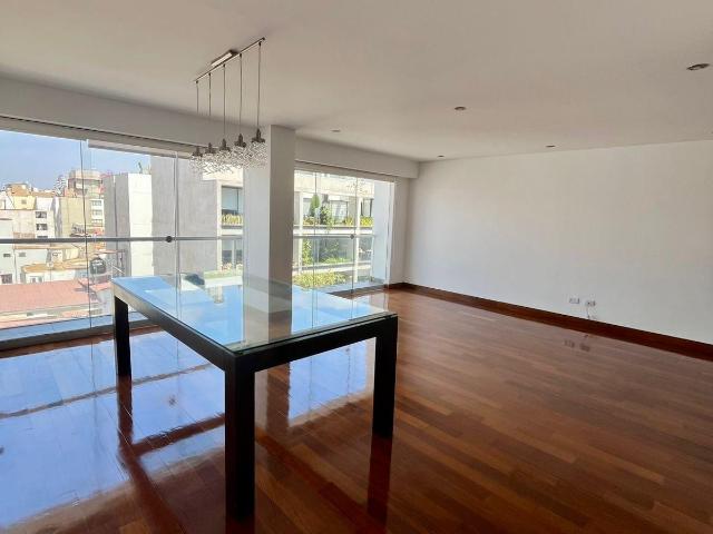 Departamento en venta en Miraflores a $460,000
