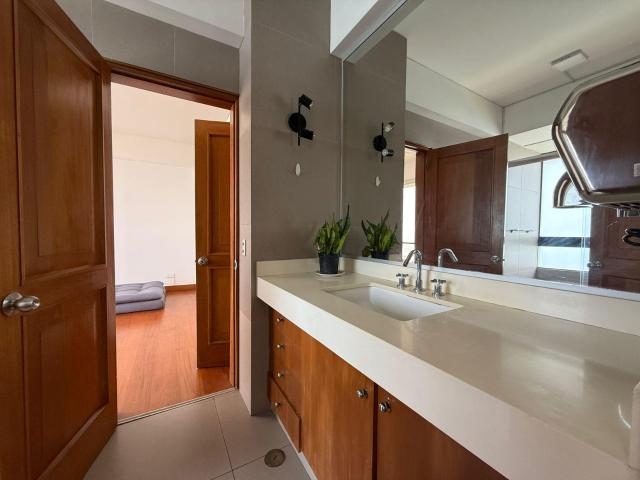 Departamento en venta en Miraflores a $630,000