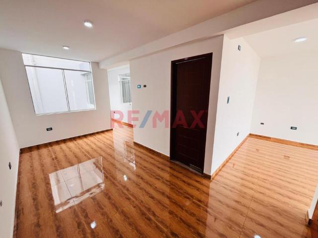 Departamento en venta en San Martin De Porres a S/290,000
