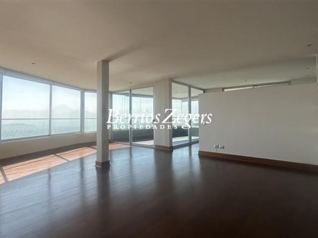 Departamento en Venta en San Carlos de Apoquindo/Carlos Peña Otaegui