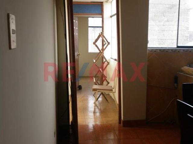 Departamento en venta en San Juan De Lurigancho a S/304,200
