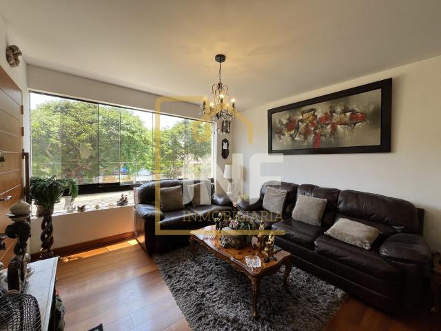 Departamento en Venta en Santiago de Surco | 118 m² | 3 Dormitorios | 2 Cocheras
