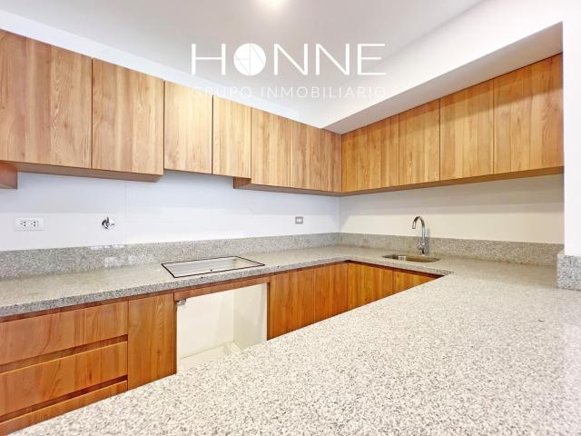 Departamento en venta en Santiago De Surco a $215,000