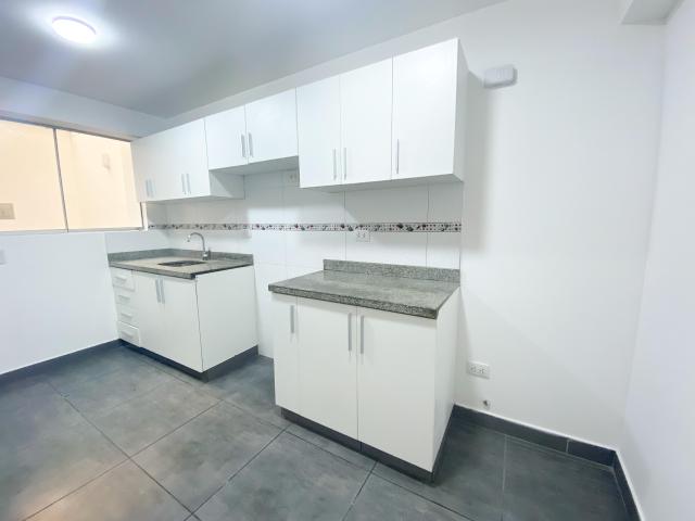 Departamento en venta en Santiago De Surco a $244,000