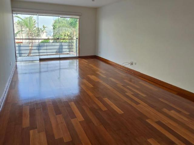 Departamento en venta en Santiago De Surco a $275,000