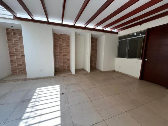 Departamento en venta en Santiago De Surco a S/927,500