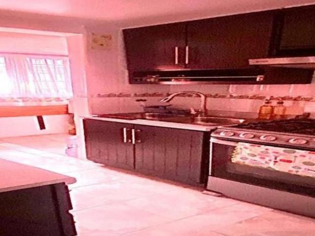 Departamento en Venta en Paseo del Ferrocarril, Los Reyes Ixtacala, cerca de Hosp. Reg. Tlalnepantla