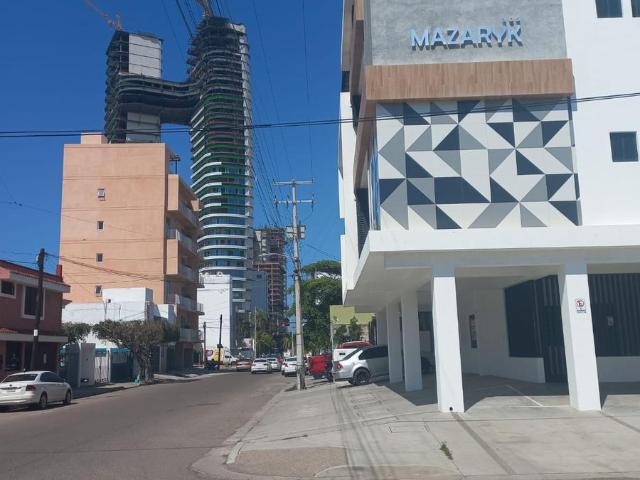 Departamento en Venta en Planta Baja | Ideal para Oficinas, Consultorio o Despacho en Zona Malec?n