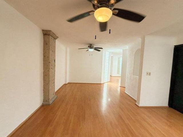 Departamento en Venta en Prados de Guadalupe| 2 Recámaras | 2 Estacionamientos