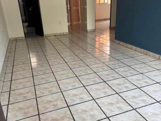 DEPARTAMENTO EN VENTA, EN PRIMER NIVEL, REMODELADO EN JIUTEPEC, MOR