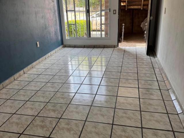 DEPARTAMENTO EN VENTA, EN PRIMER NIVEL, REMODELADO EN JIUTEPEC, MOR