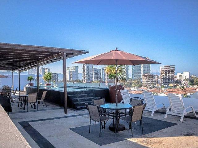 DEPARTAMENTO EN VENTA EN PUERTO VALLARTA, CONDOMINIO VIVERO