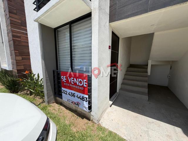 Departamento en Venta en Residencial Toscana, Cuautlancingo | Planta Baja con Jard?n