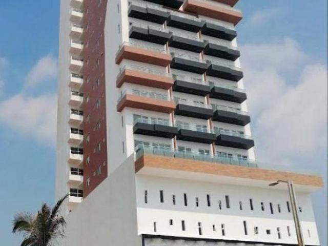 Departamento en venta en Torre Colinas del Mar, Boca del Río, Veracruz frente al mar